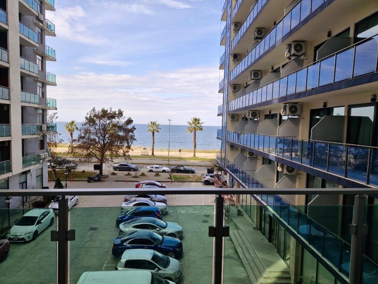 Liana Sea & Sky Suites 바투미 외부 사진