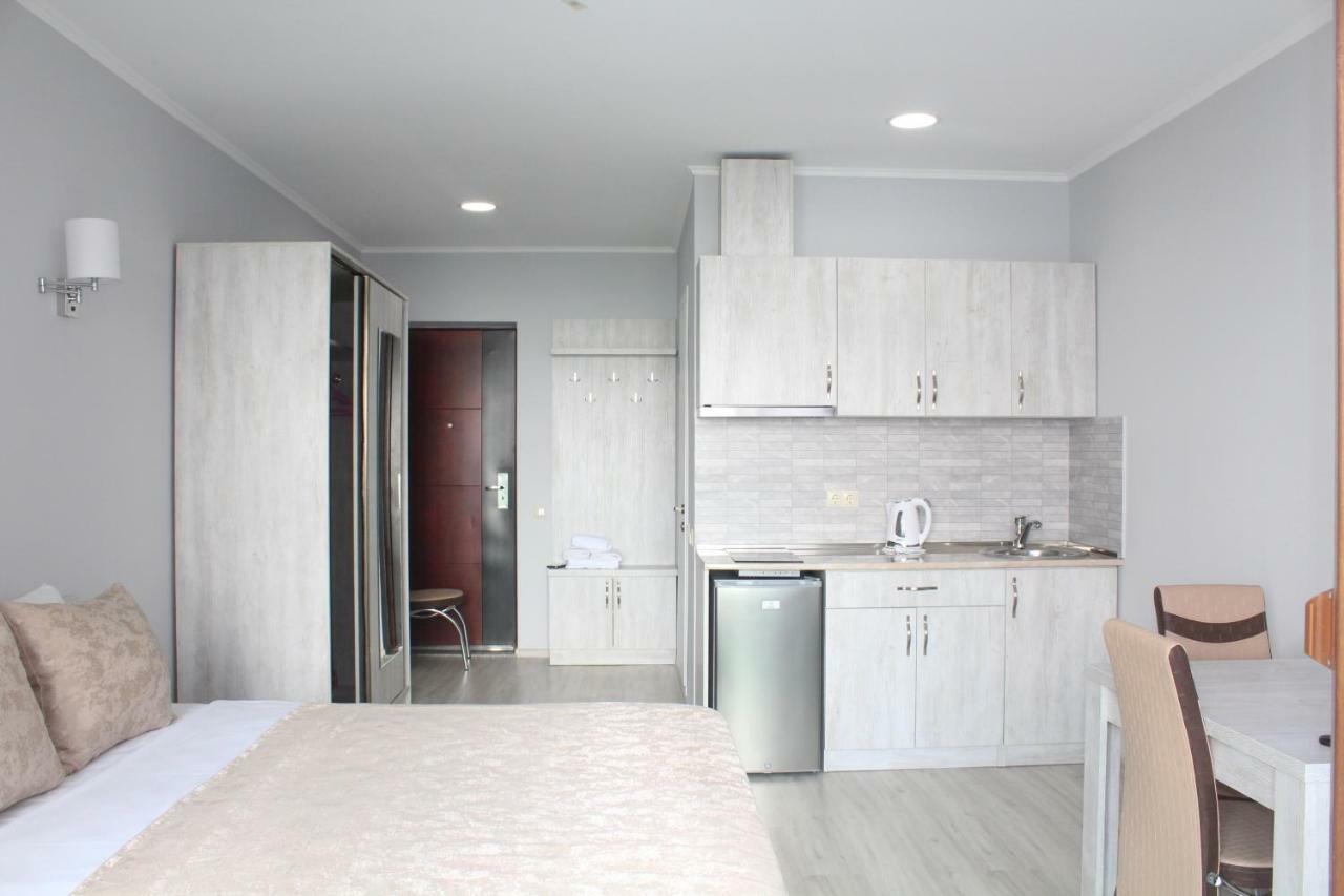 Liana Sea & Sky Suites 바투미 외부 사진